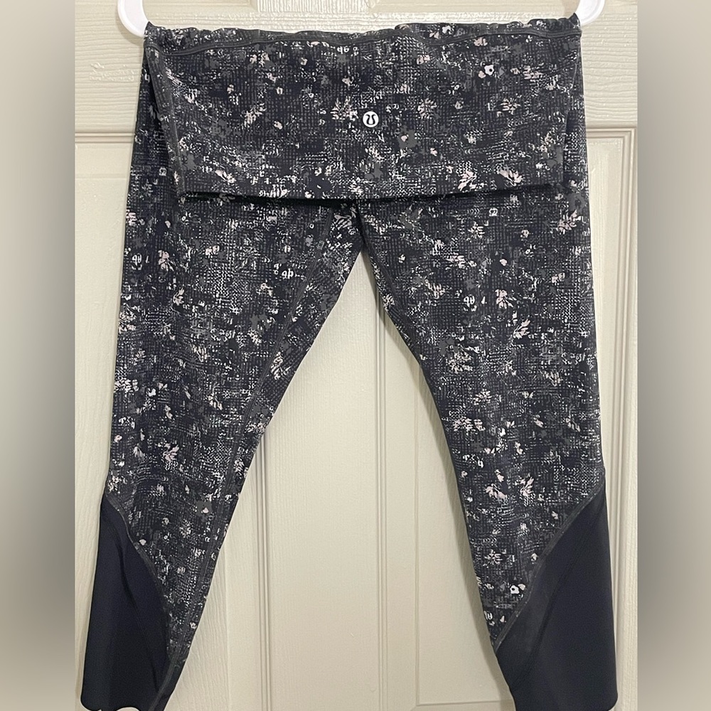 Lululemon Wunder Under Crop High Rise Scalloped legging